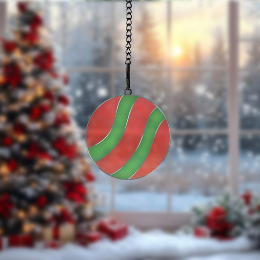 Digital stained glass pattern featuring a decorative Christmas bauble, ideal for holiday-themed designs